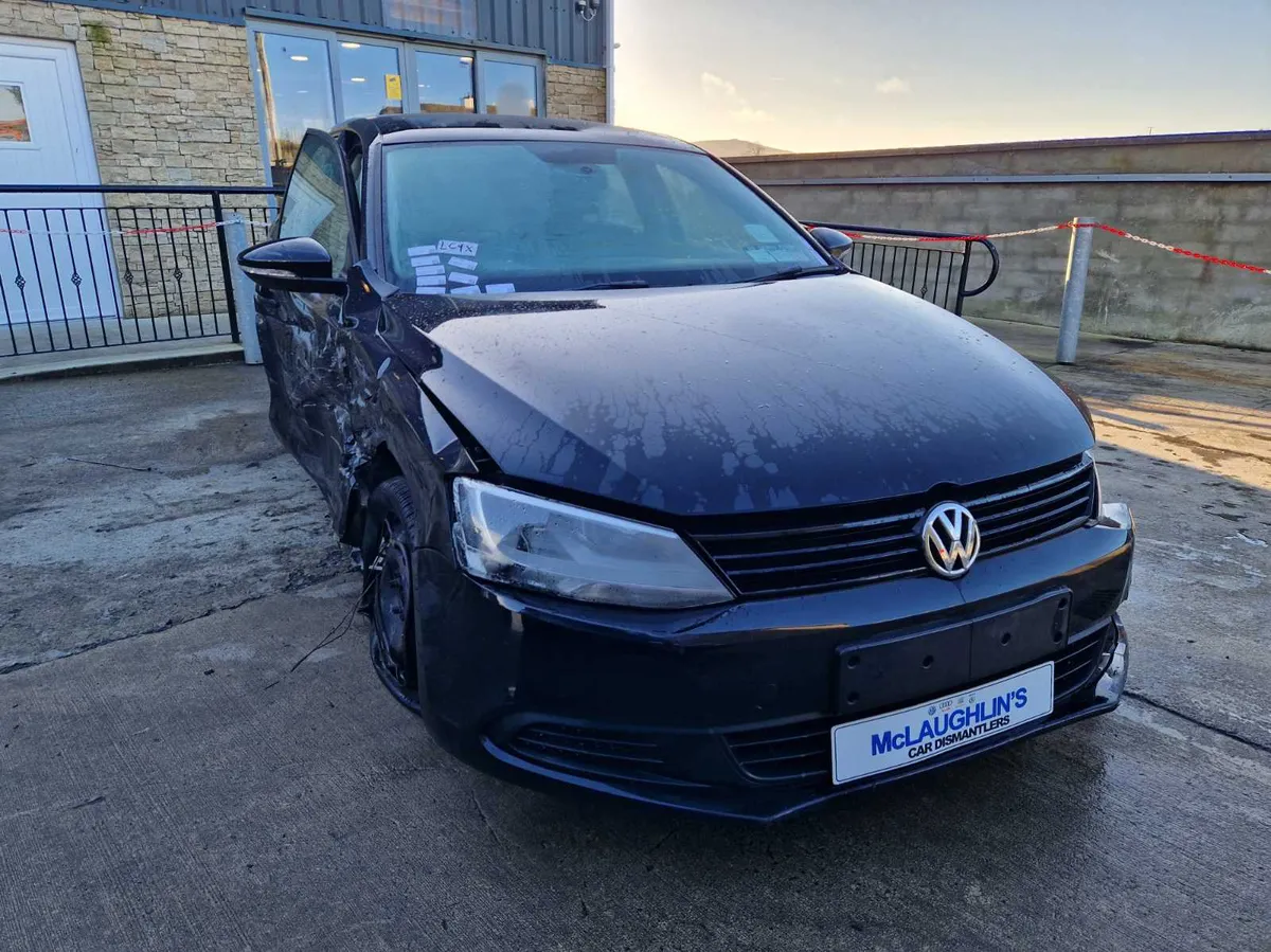 VW JETTA 2014 for parts breaking