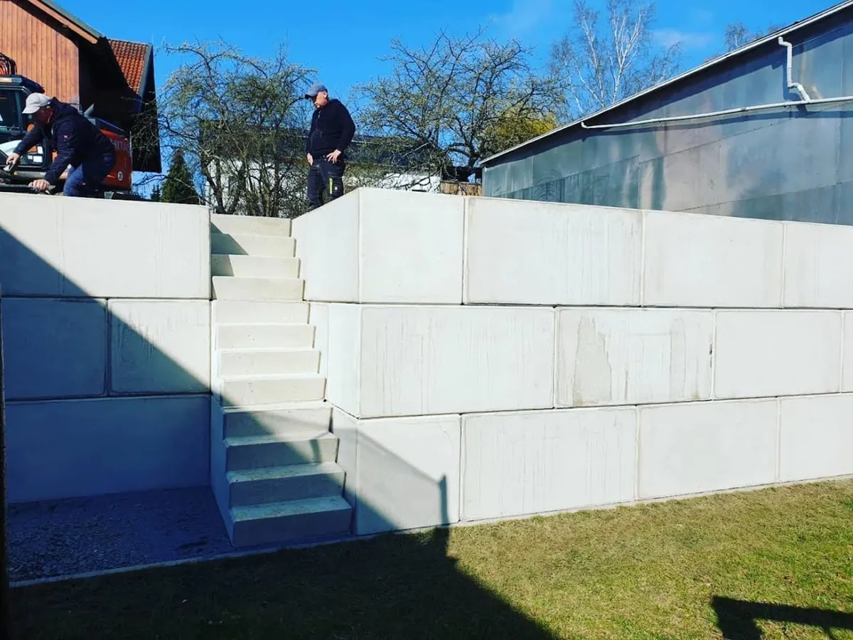 2 TONNE BLOCKS - Image 3