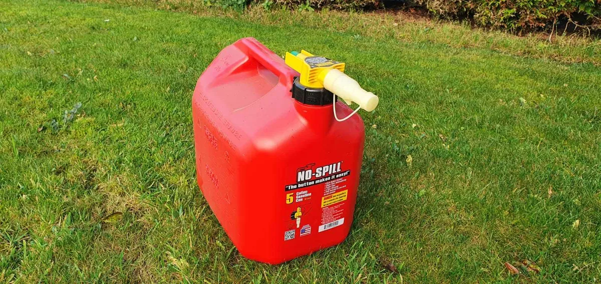No Spill 2.5 Gallon Fuel Can (Order Online) - Image 1