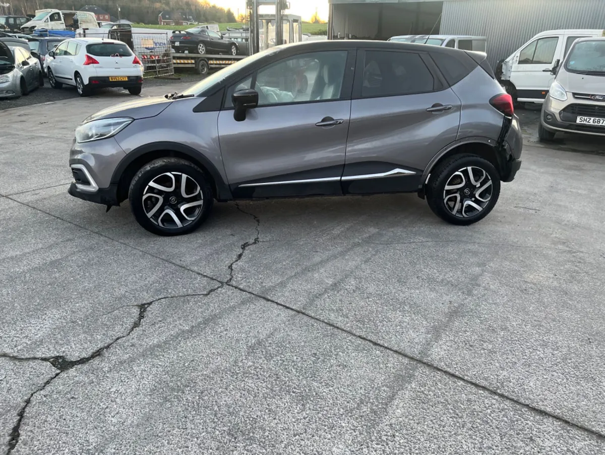 2020 Renault Captur 1.4 PTL Auto - Image 2