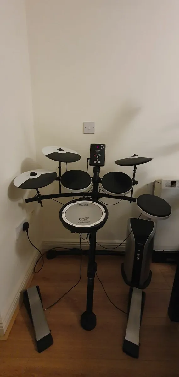makkelijk te gebruiken Opheldering Grappig Roland TD-1K V-Drums with 8" meshhead snare plus a for sale in Meath for  €440 on DoneDeal