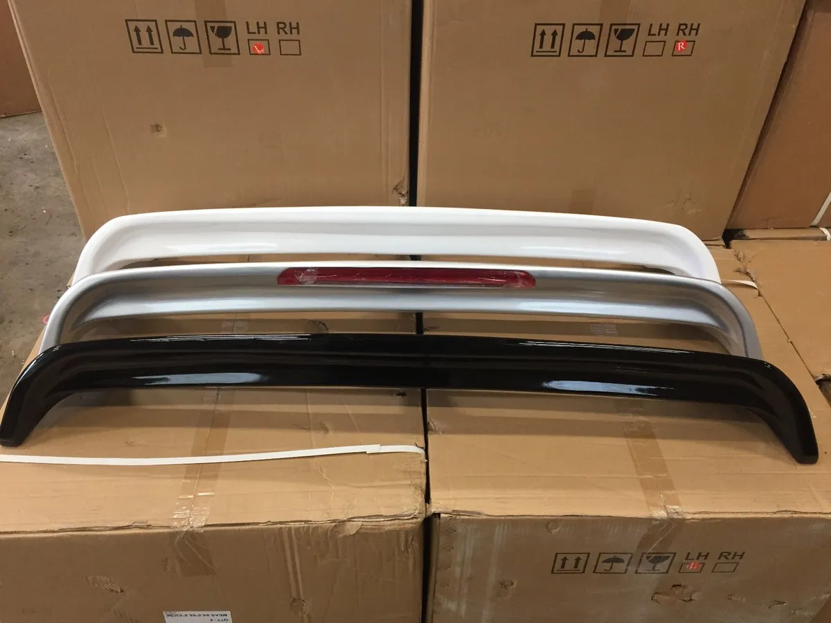 Spoilers for Mitsubishi Pajero / Shogun  4x4 - Image 3