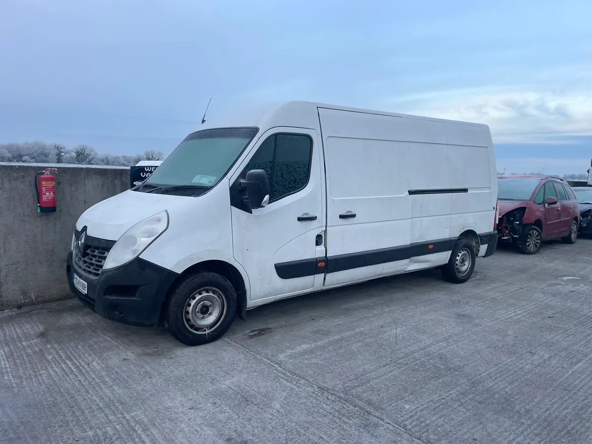 171 Renault master 2.3 fwd for dismantling