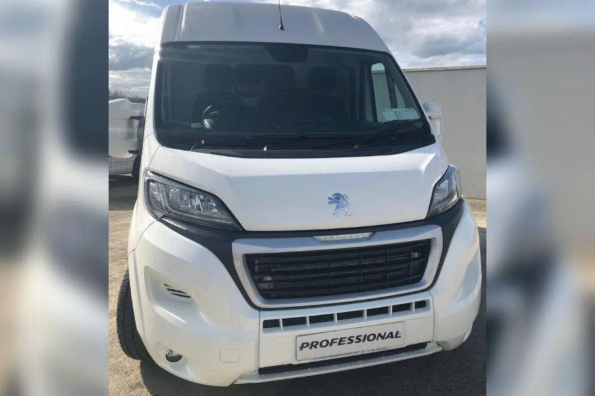 Peugeot Boxer Prof 335 L3 H2 2.2 Diesel 140bhp  l - Image 4