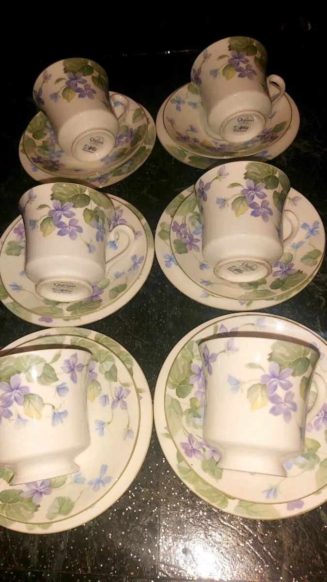 Queen's china set