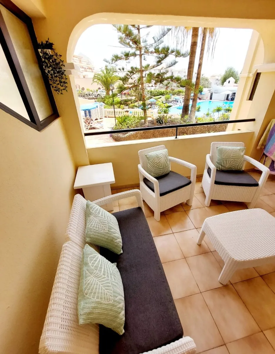 Large 2 bedroom apartment Tenerife - Image 4