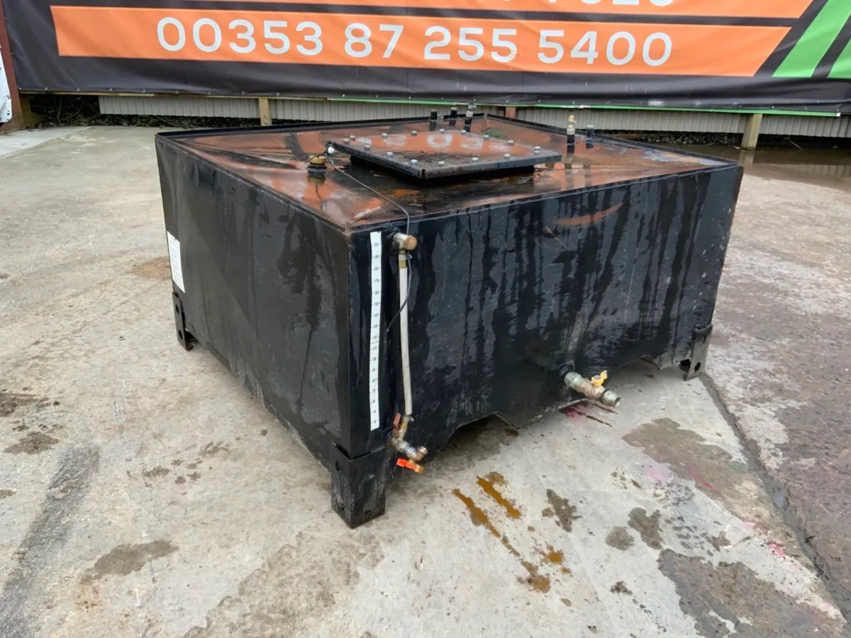 *** 1200lt FUEL BOWSER / STORAGE CUBE .......630 - Image 3