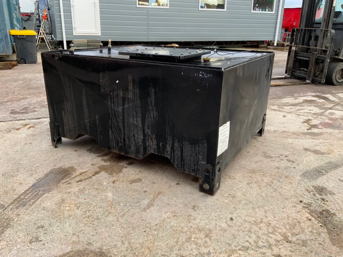 1200 litre...FUEL BOWSER / STORAGE CUBE .......630 - Image 4