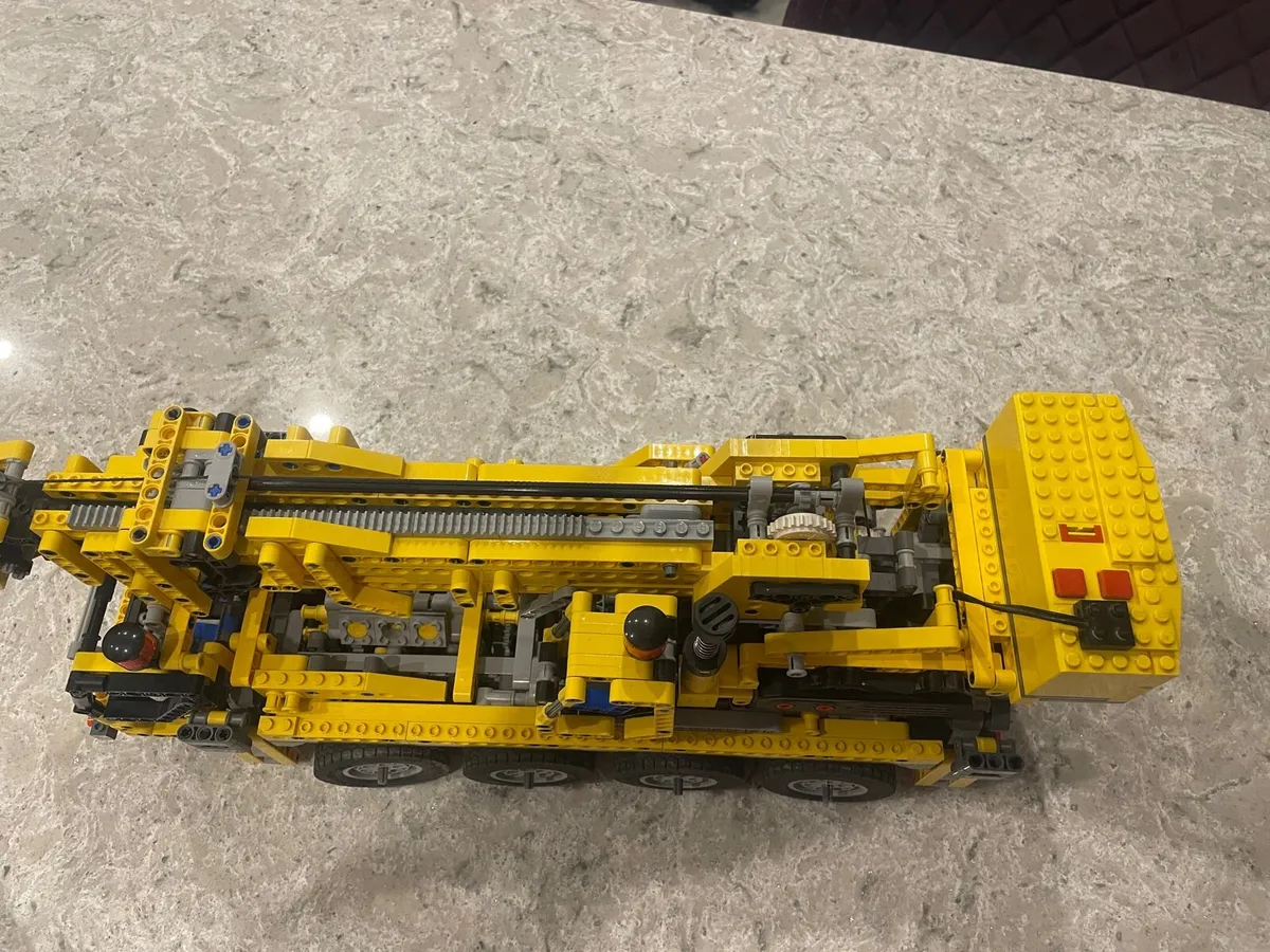 Lego technic crane 8421 online