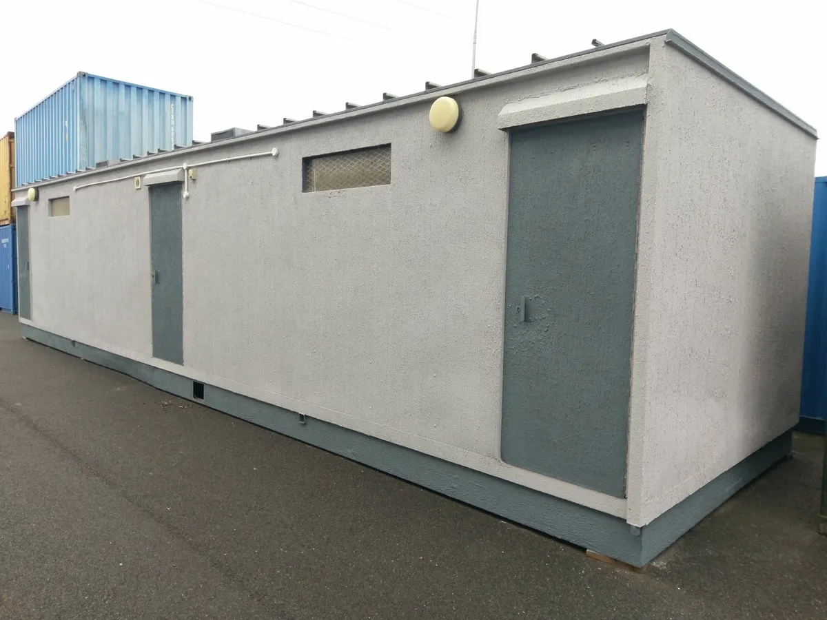 Changing Room - Image 4