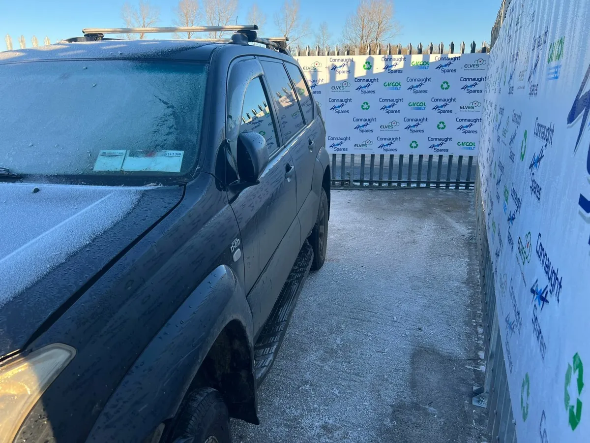 2010 TOYOTA LANDCRUISER JUST IN FOR BREAKING - Image 2