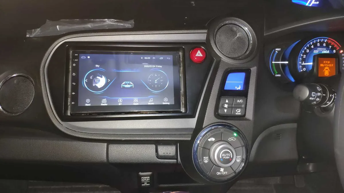 Honda Insight 7" Android Radio with CarPlay
