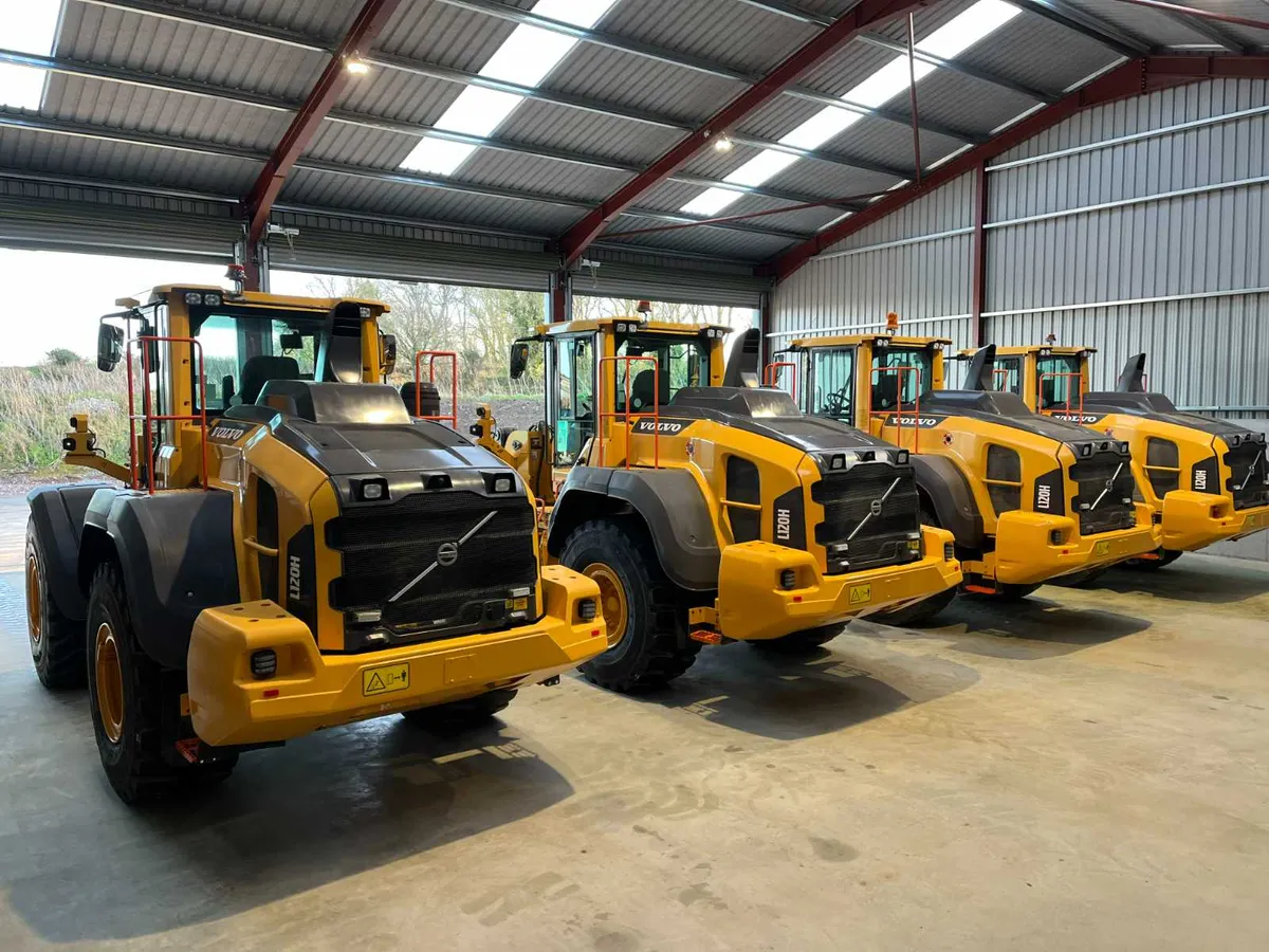 VOLVO L120H Choice of 4 Machines - Image 1