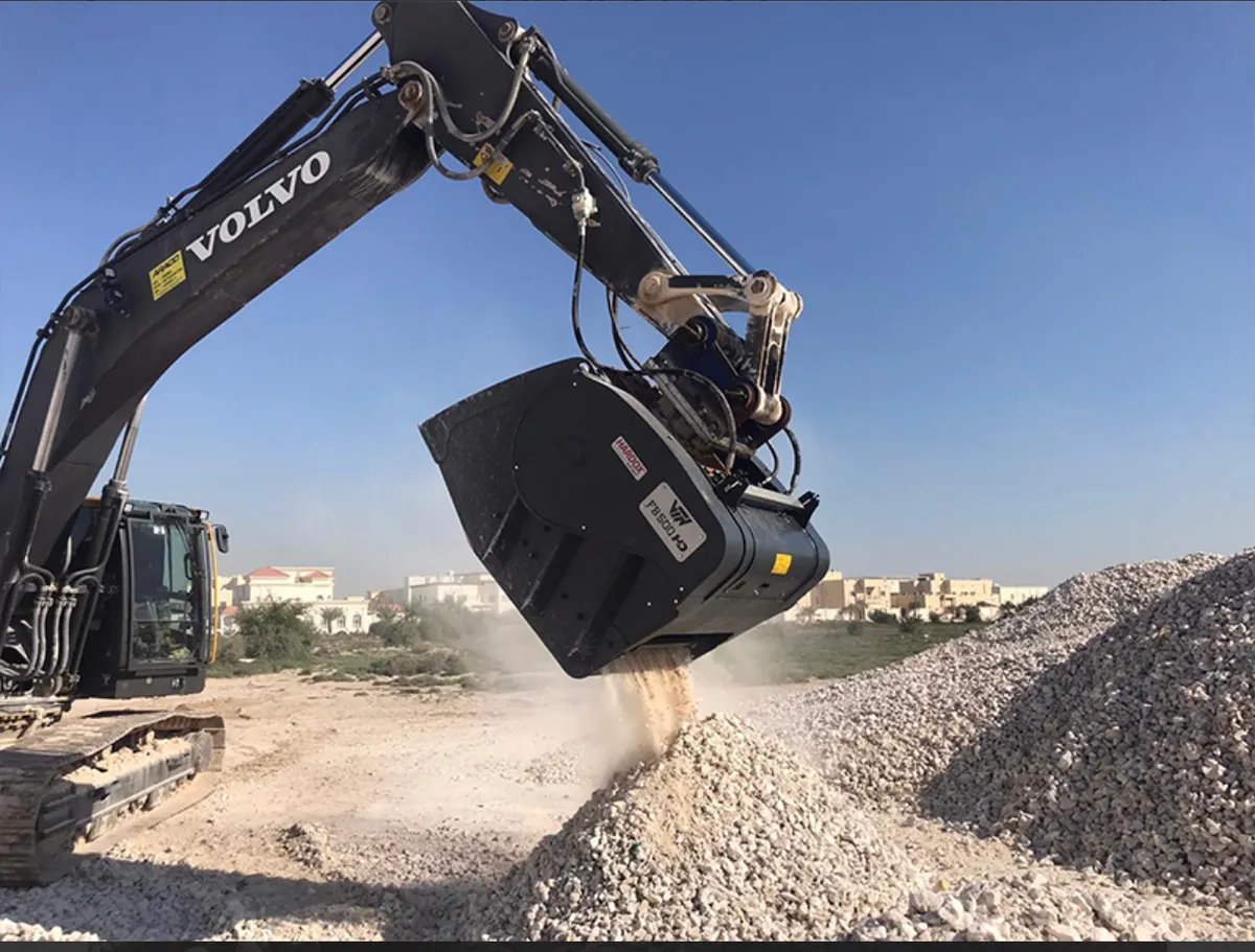 VTN Crusher Buckets For Sale. - Image 2