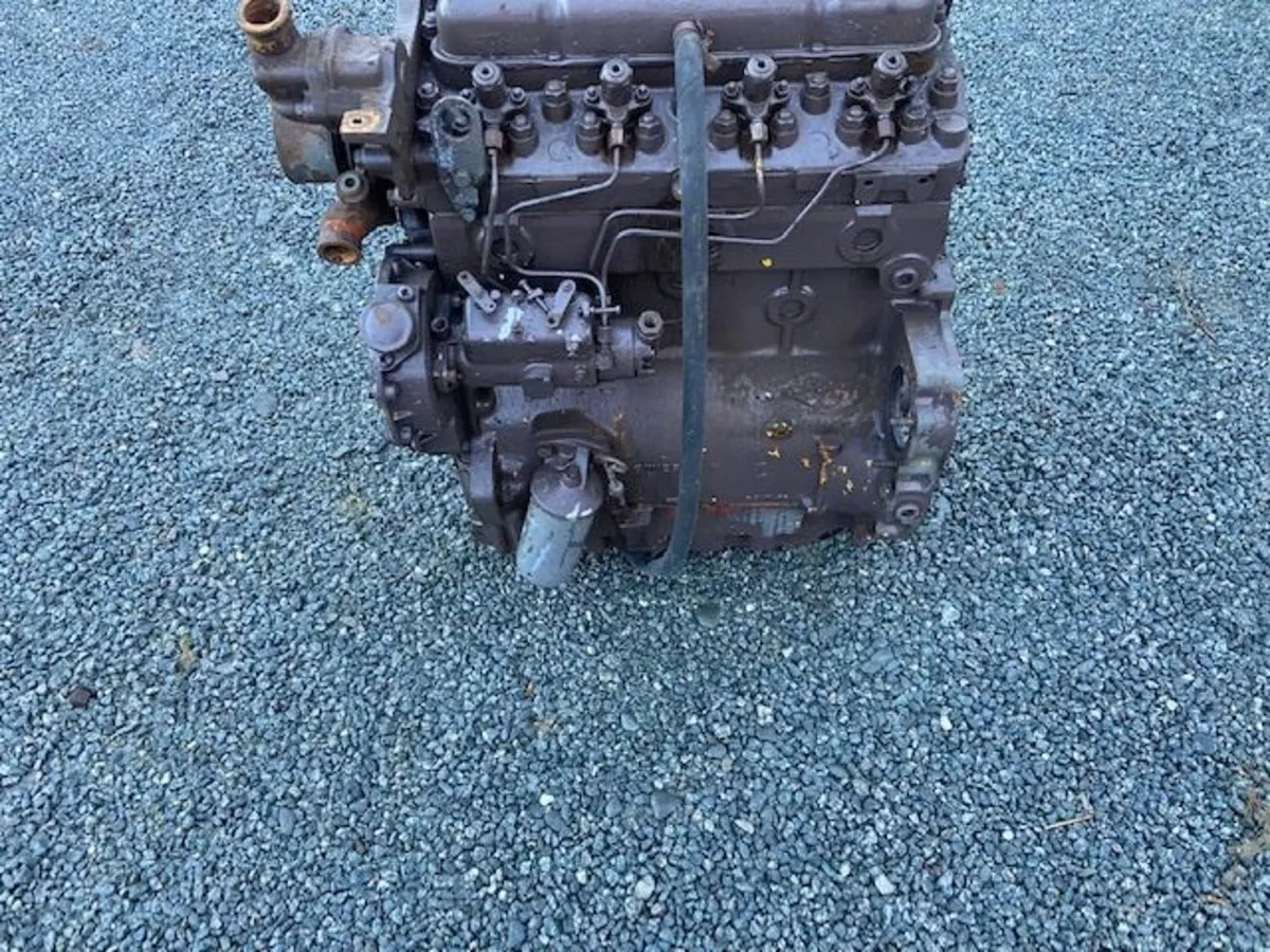 Engine to suit MF 165 - Image 1