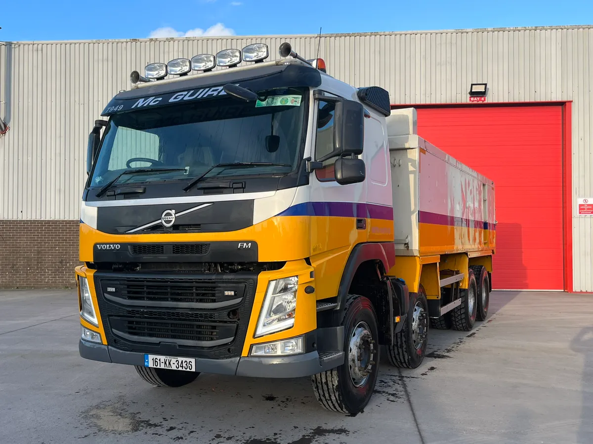 2016 Volvo FM13 420hp - Image 2