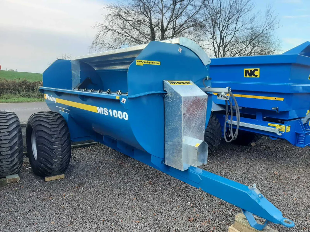 Fleming Dung spreader in Stock!! - Image 1