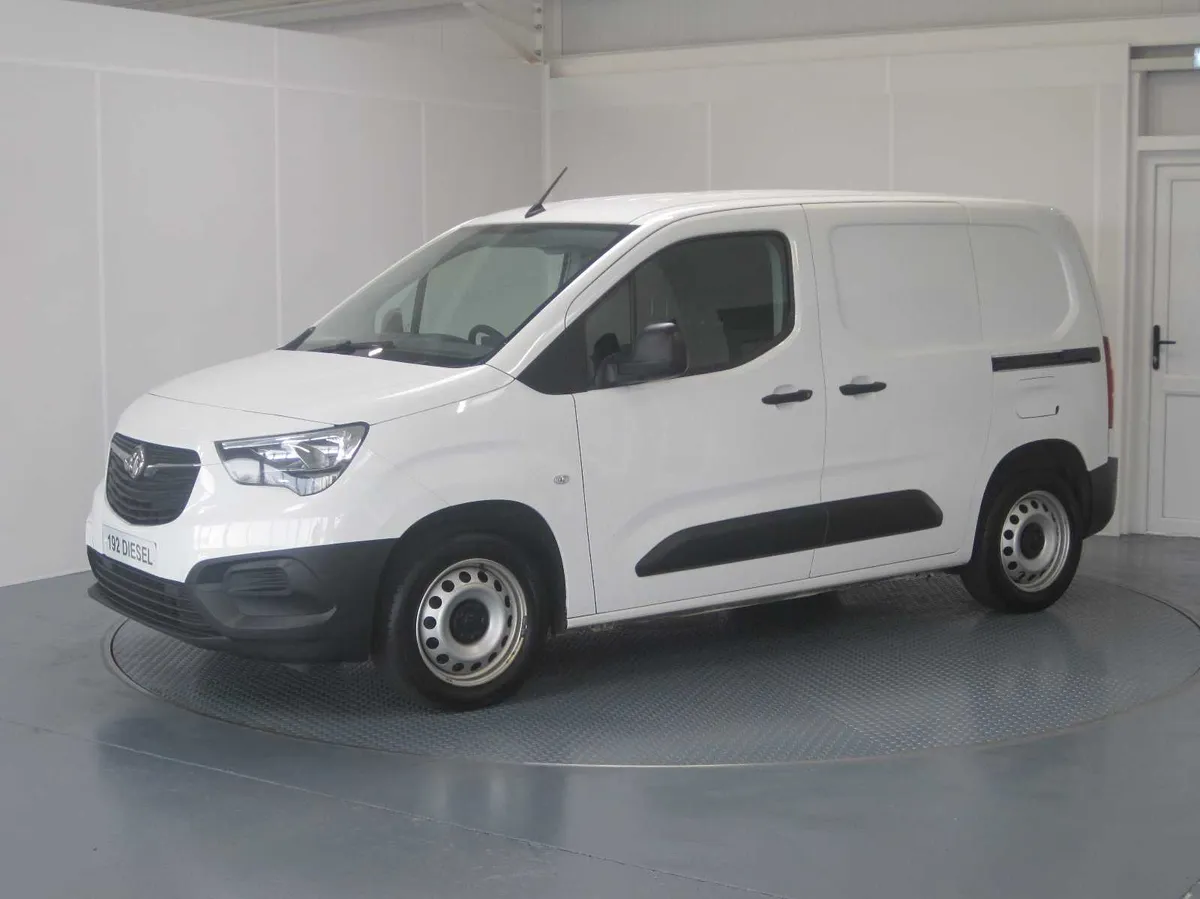 2019 Opel Combo 1.5 HDI 2 Seater - Image 2