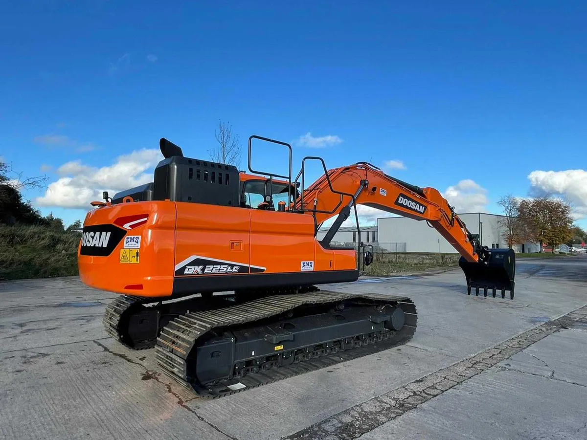 New Doosan Dx225LC-7 - Image 3