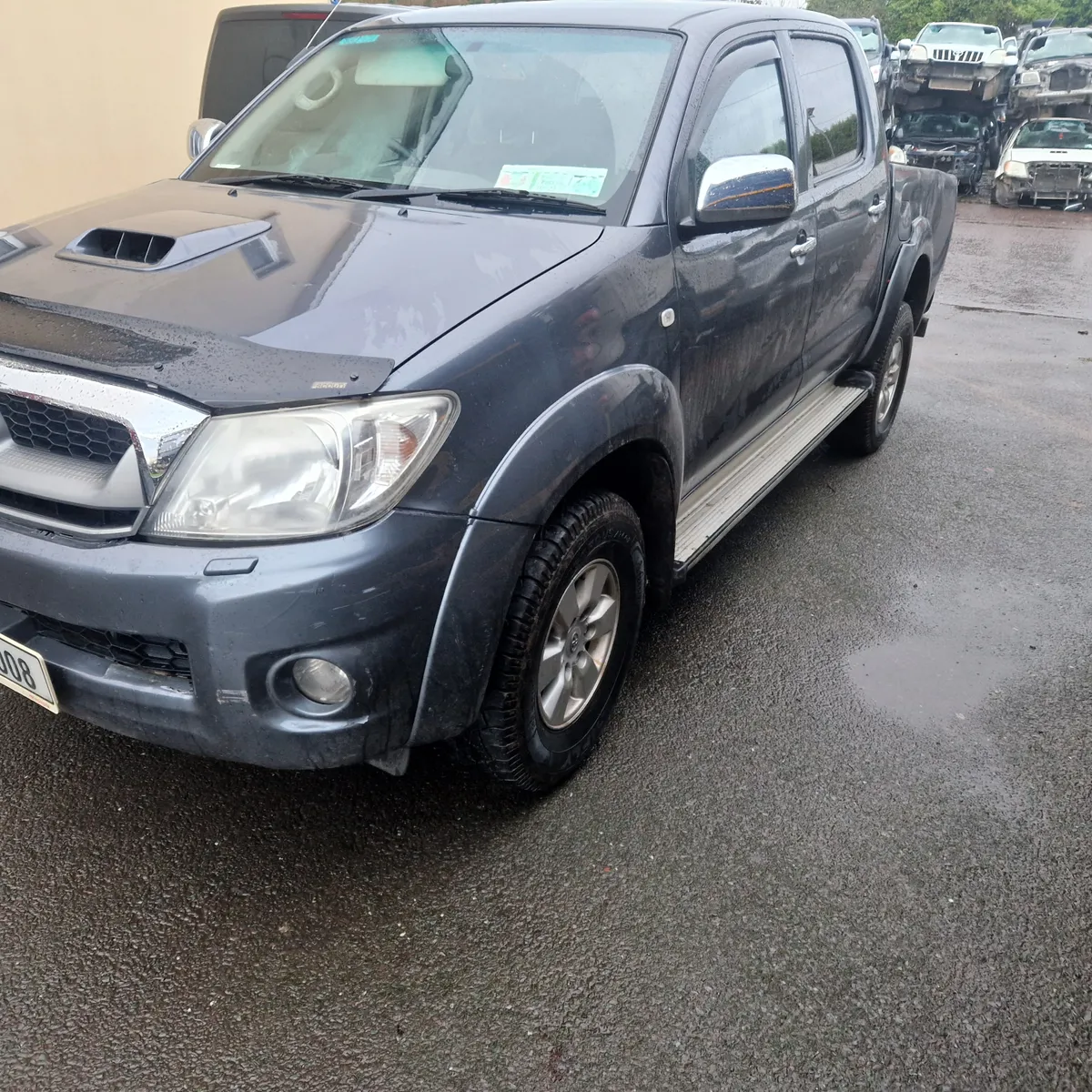 2010 Toyota Hilux Just IN FOR BREAKING - Image 2