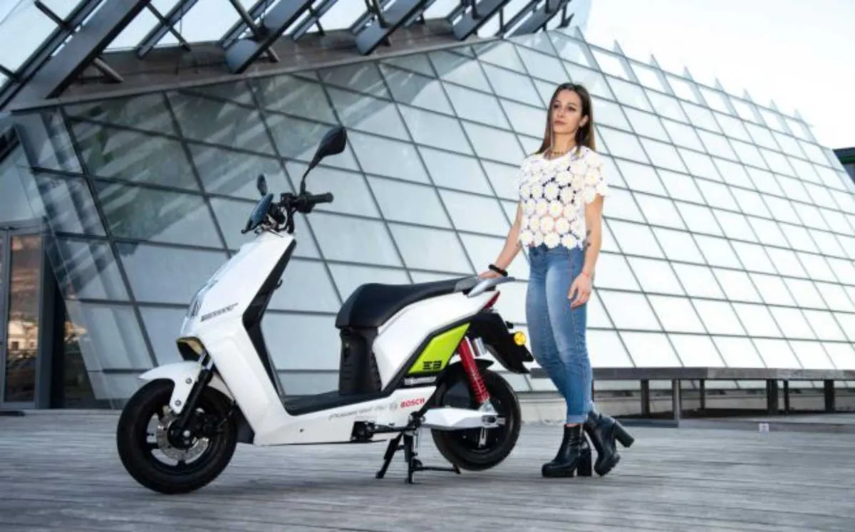 NEW 2023 LIFAN E3 ELECTRIC MOPED MOTO4U - Image 2