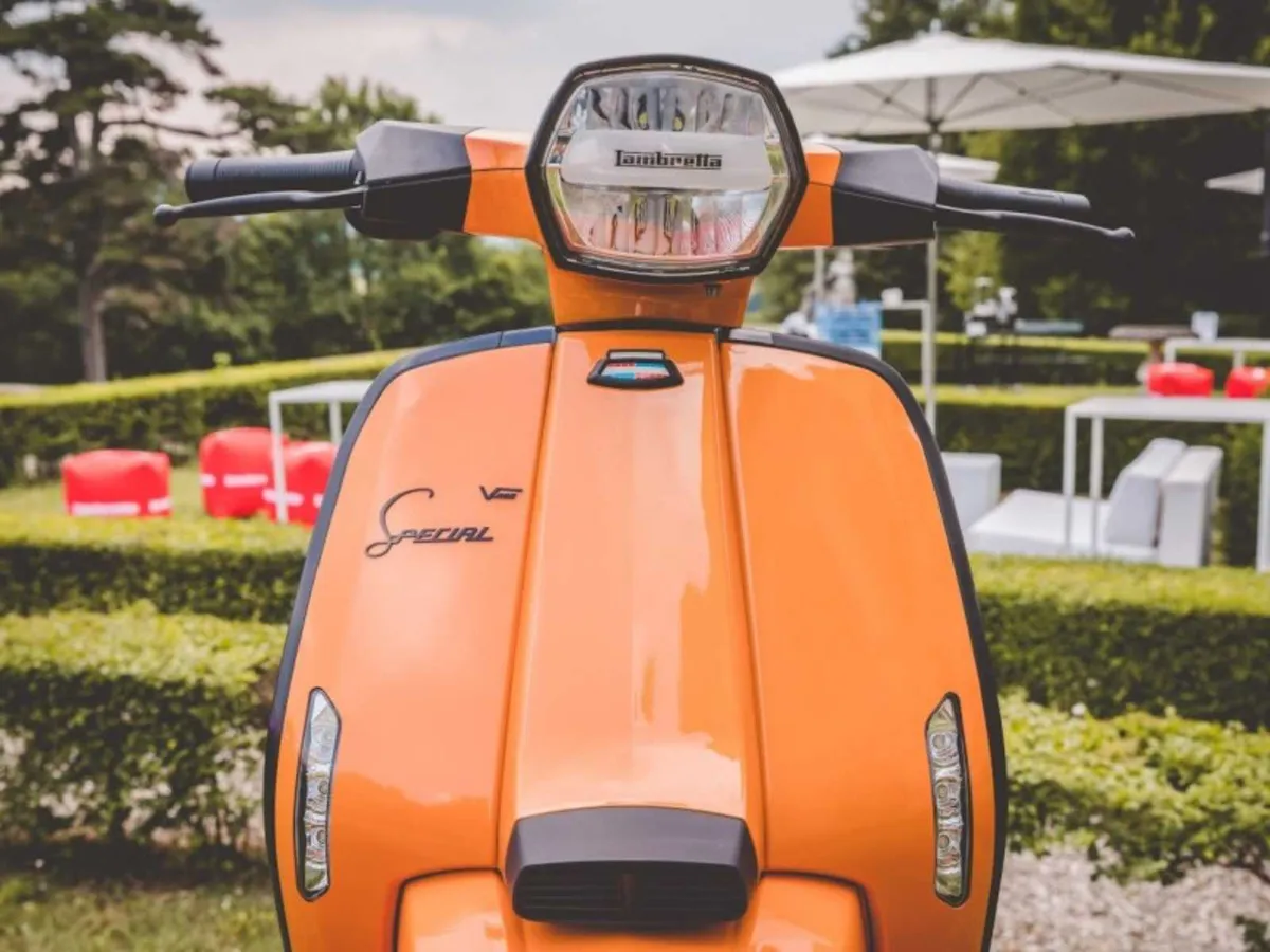 Lambretta V50