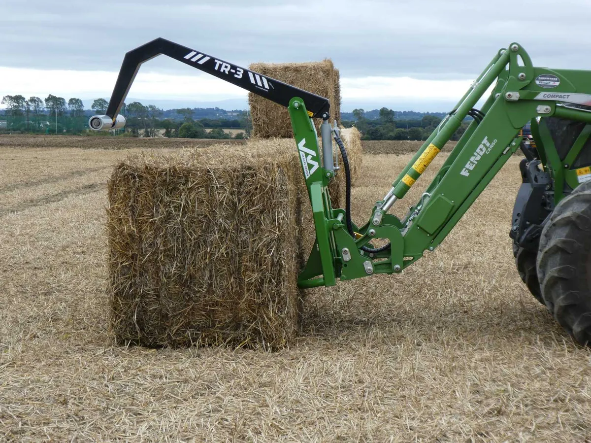 TR-3 & TR-4  - High output trunk bale handlers