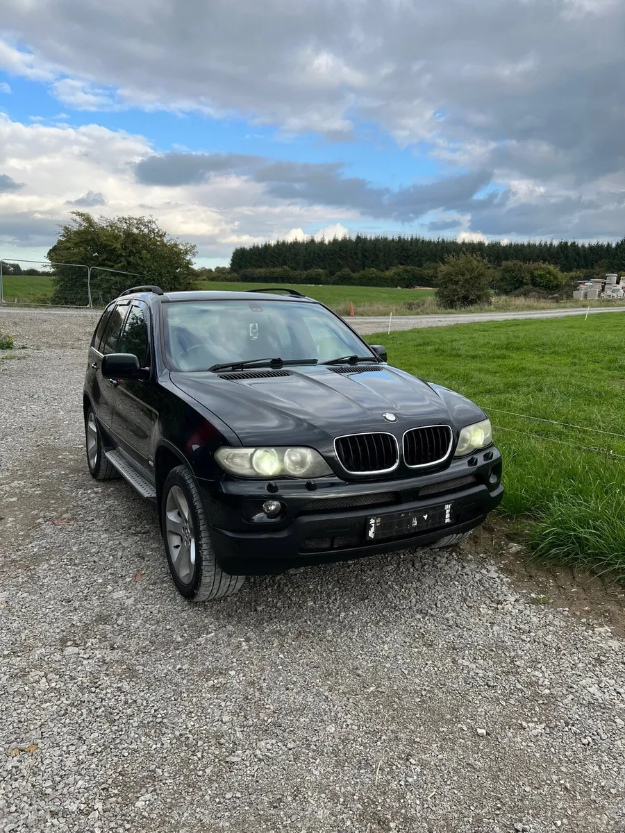 Breaking bmw x5 e53 2005 475/9 black sapphire met