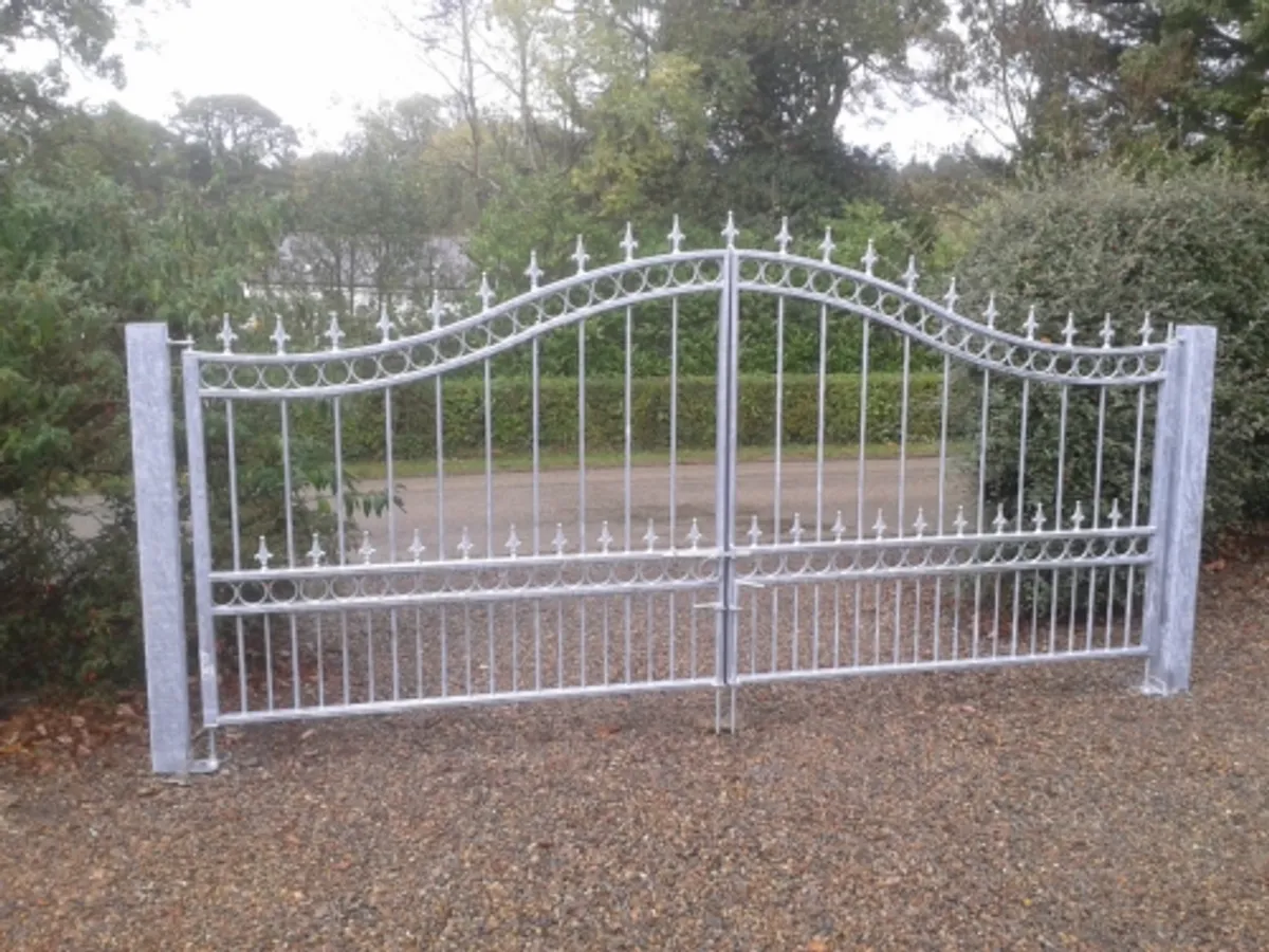 Gates Wexford - Image 1