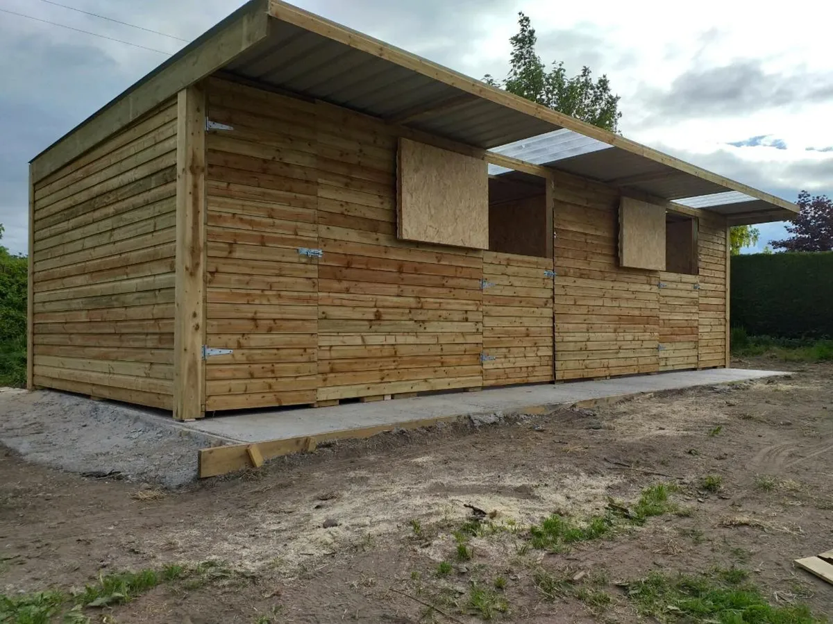 Stables And Field Shelters - Image 1