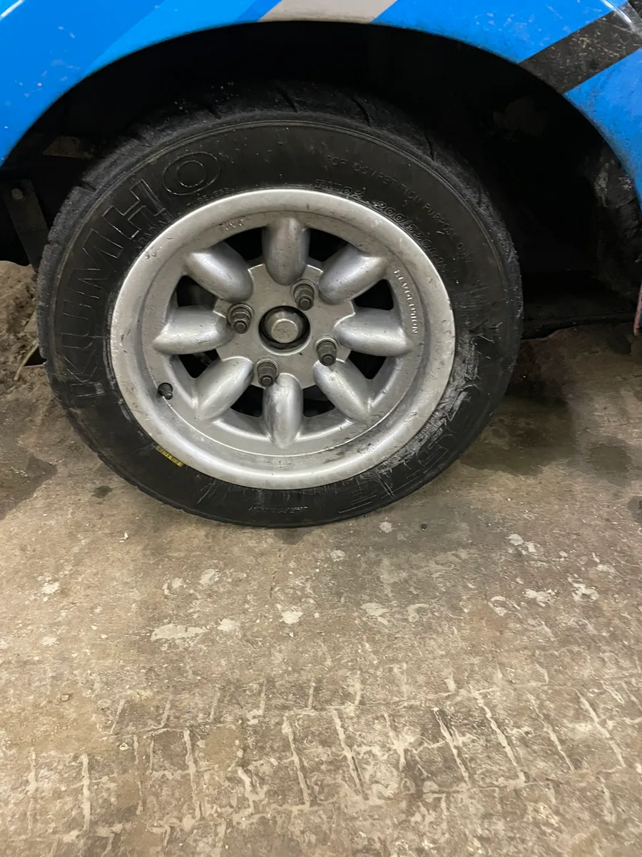 Rims & tyres wanted escort - Image 1