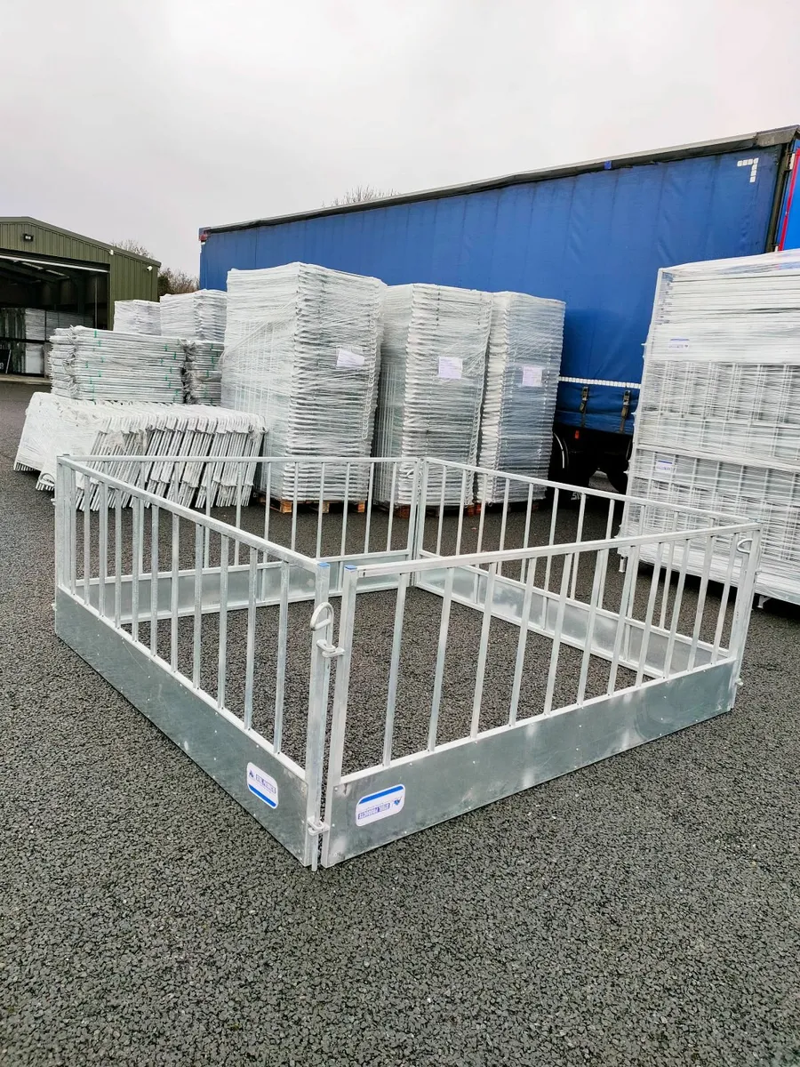 Sheep hurdles.feeding barriers - Image 4