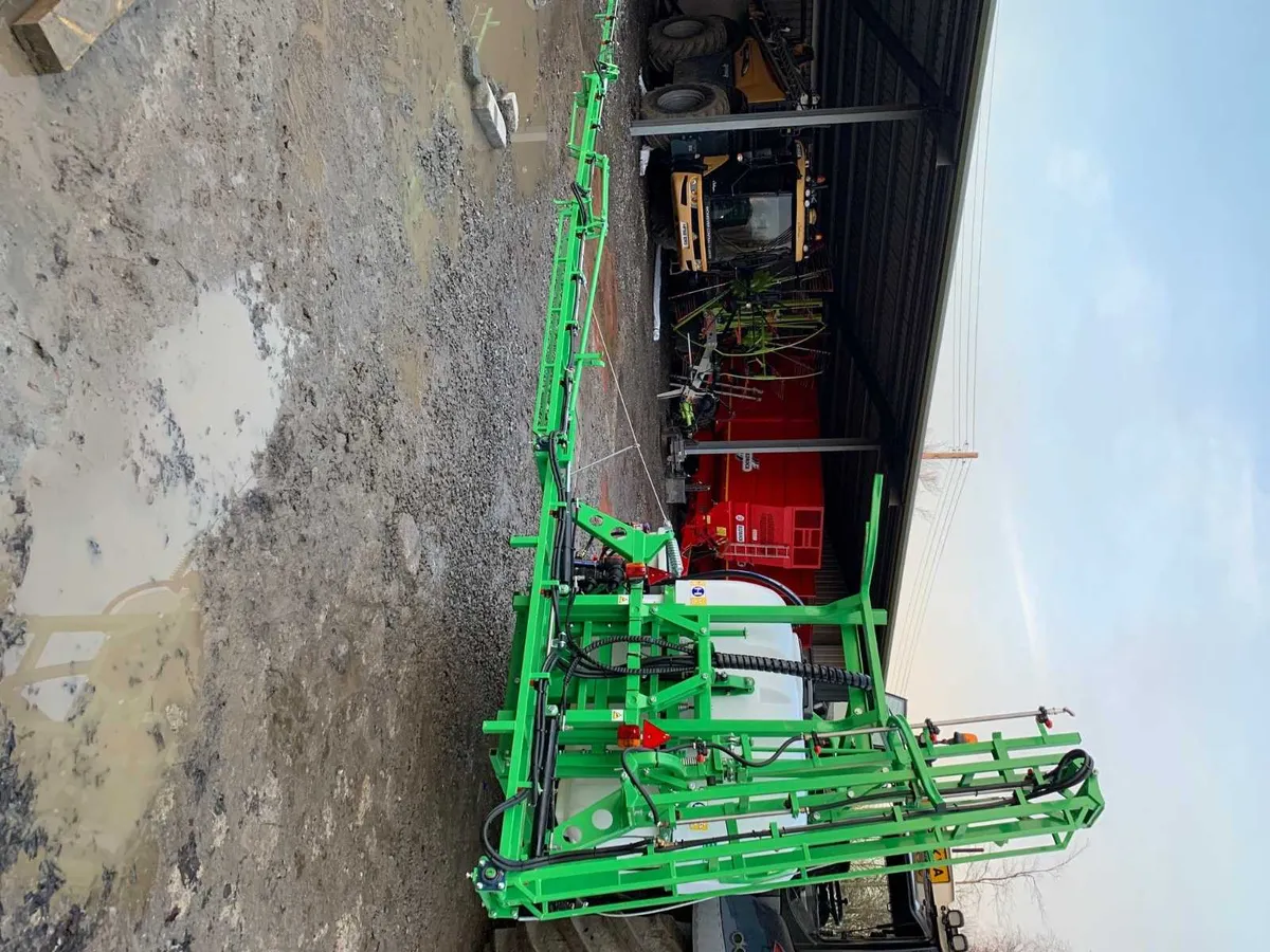 12m / 15m Boom Sprayers - Image 3