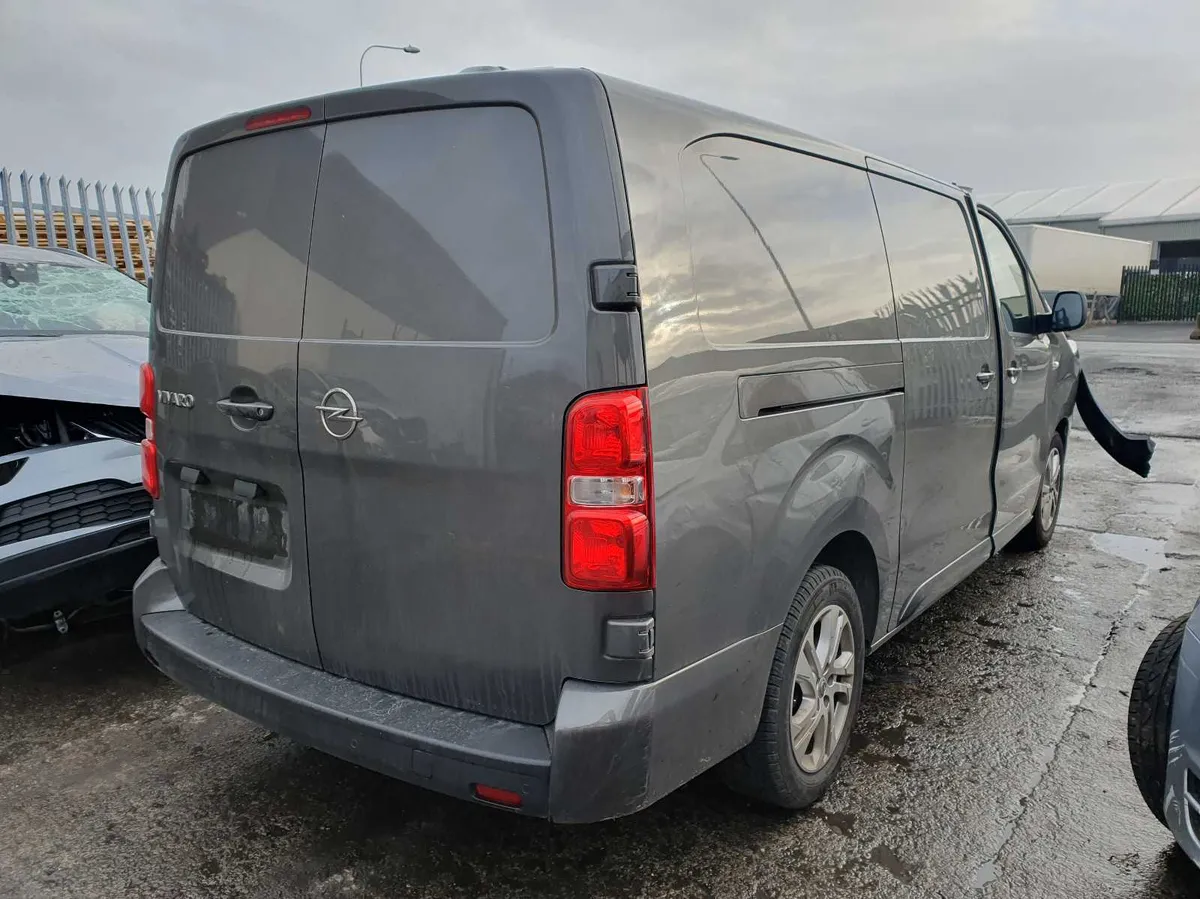 21 OPEL VIVARO  2.0 D 6SP MANUAL FOR BREAKING - Image 3