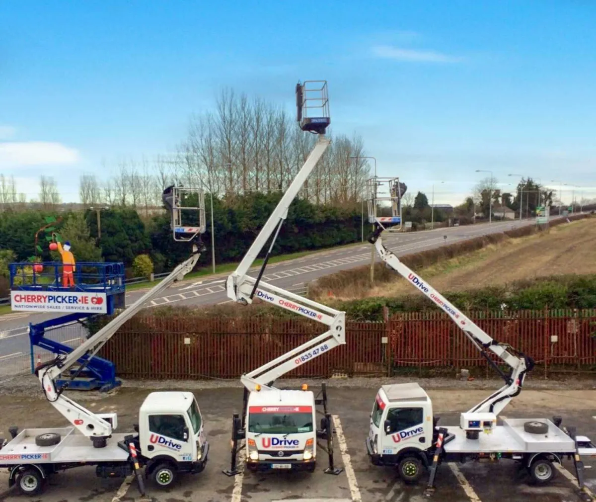 Hire 15mtr Van Mounted Booms & 20mtr Truck Mounted - Image 4