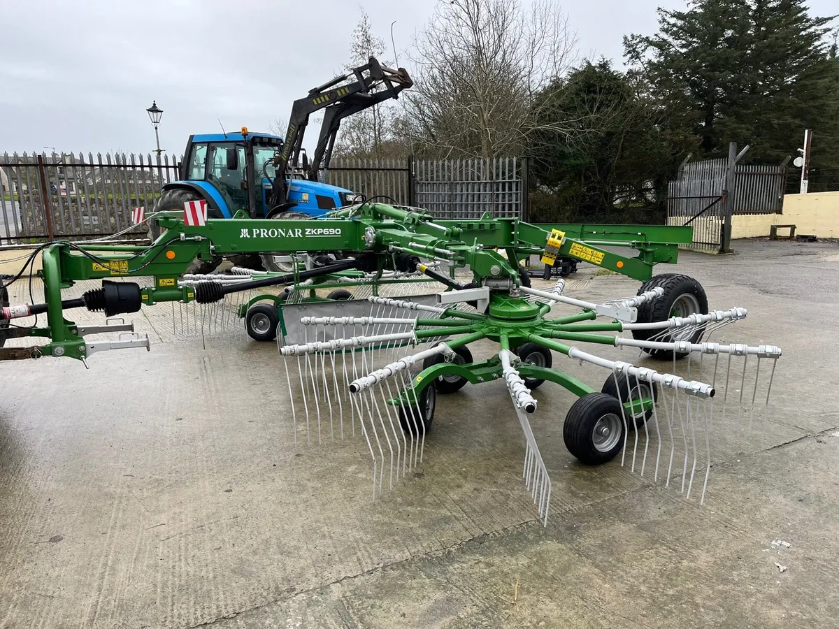 New Pronar Rake - Image 2