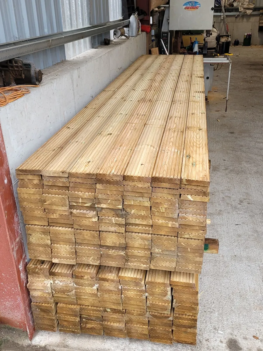 Timber Decking(REDWOOD)