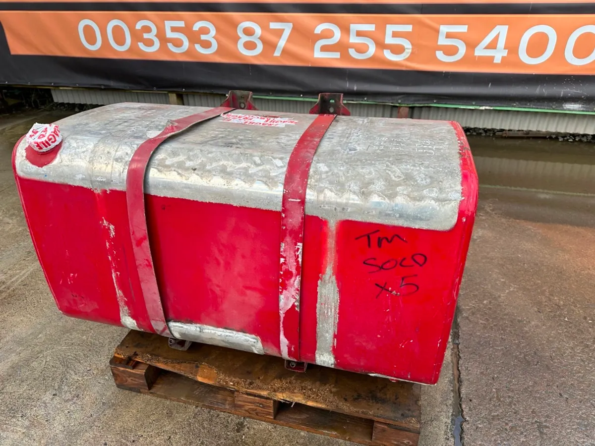 Lorry truck diesel fuel tank - Image 1