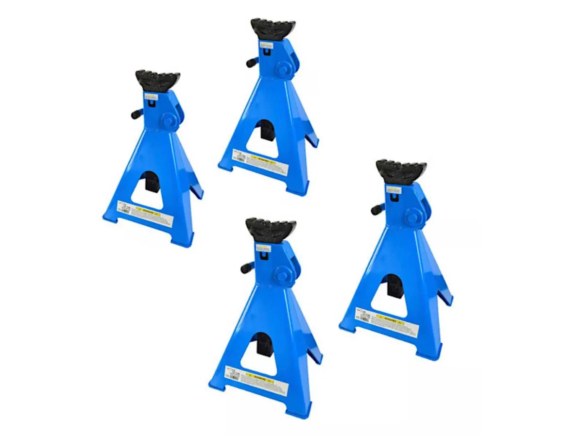 Free Delivery..Set of 4 Axle Stands - Image 1