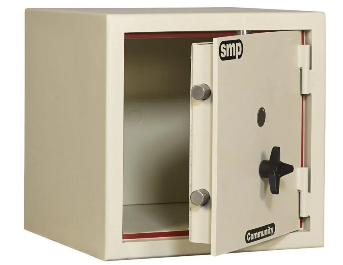 Safes, Strongroom doors, Timelocks. - Image 2