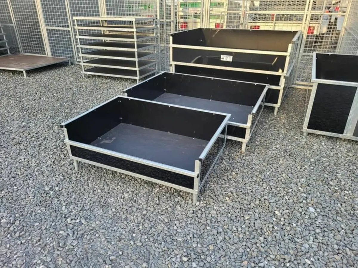Dog whelping boxes puppy boxes for sale in Co. Armagh for £350 on DoneDeal