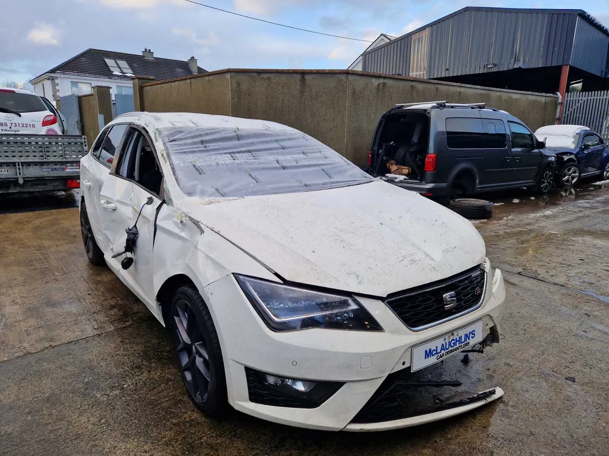 SEAT LEON FR 2015 for parts breaking