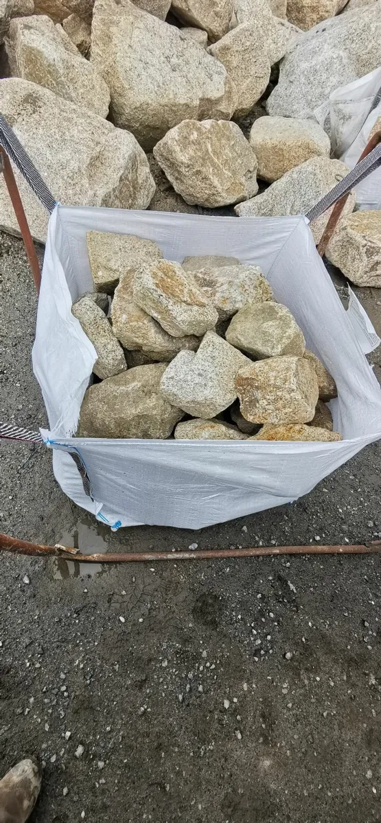 Granite Building Stone and Boulders - Image 1