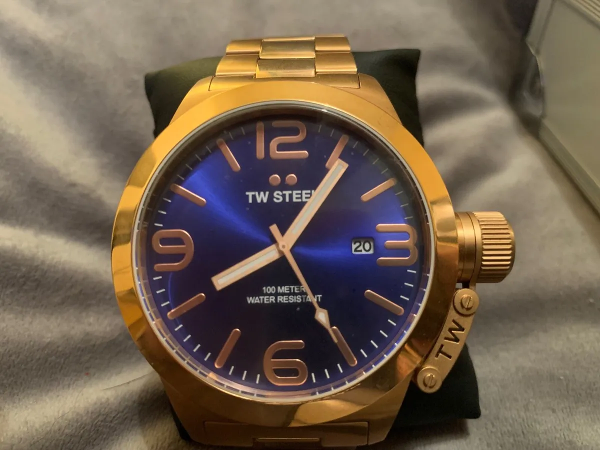 GREAT CHRISTMAS GIFT!!TW STEEL CB 182 Gold