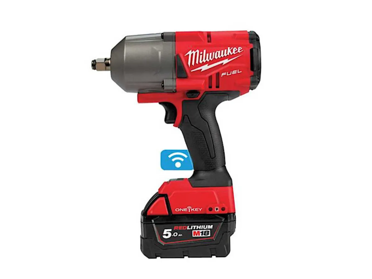 Milwaukee 1/2inch Impact Wrench Kit - Image 3