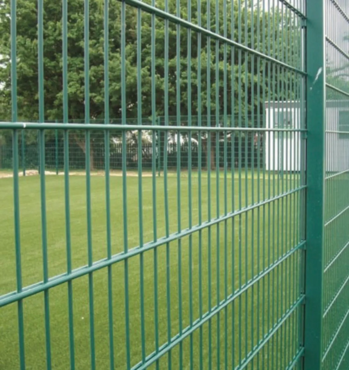 Sports Fencing..NO VAT.. save 20% - Image 2