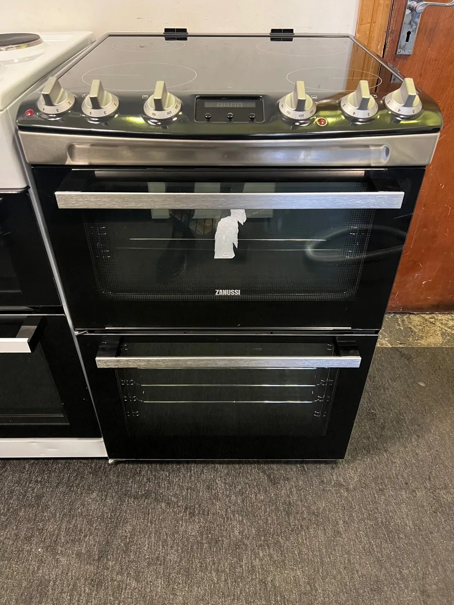 ⭐️ ⭐️⭐️⭐️⭐️ New display model zanussi ceramic Cook - Image 1