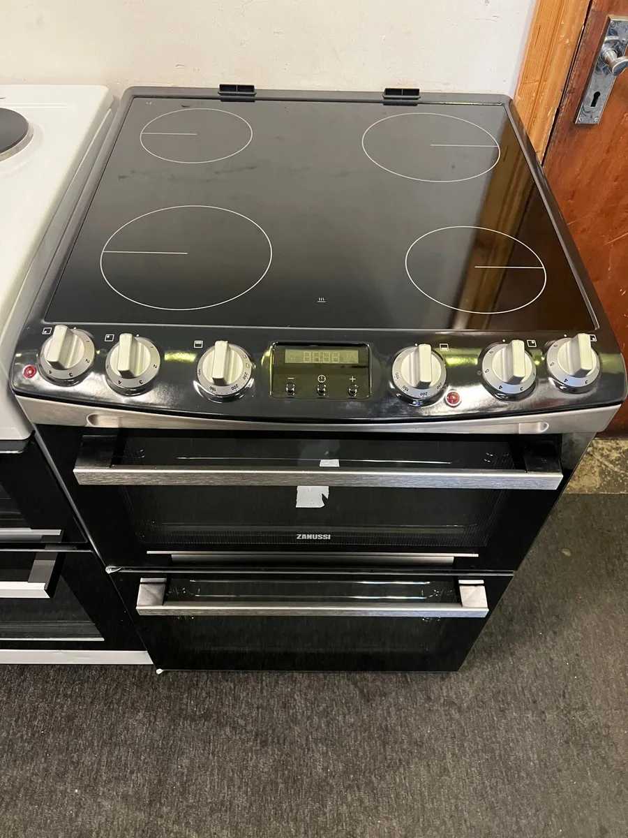 ⭐️ ⭐️⭐️⭐️⭐️ New display model zanussi ceramic Cook - Image 2