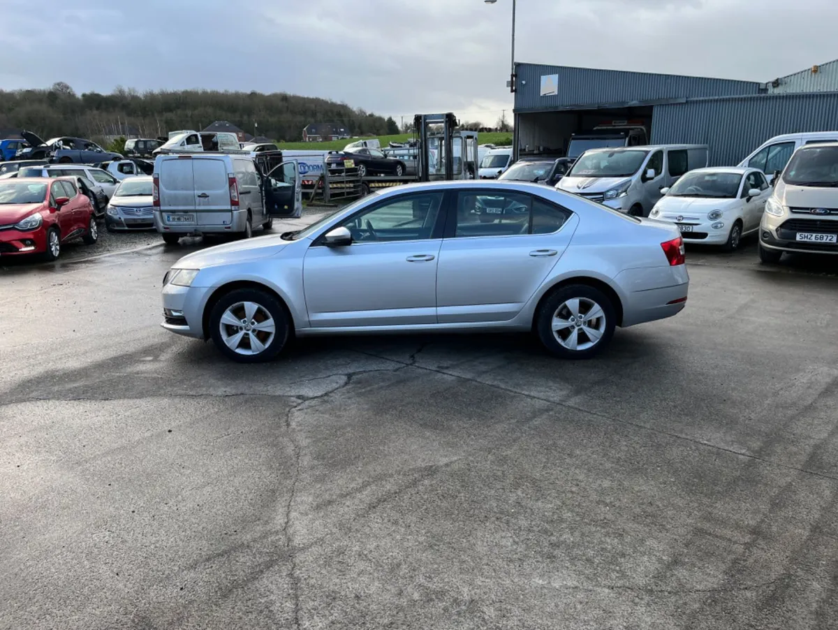 2017 Skoda Octavia 2.0 TDI SE Tech - Image 3