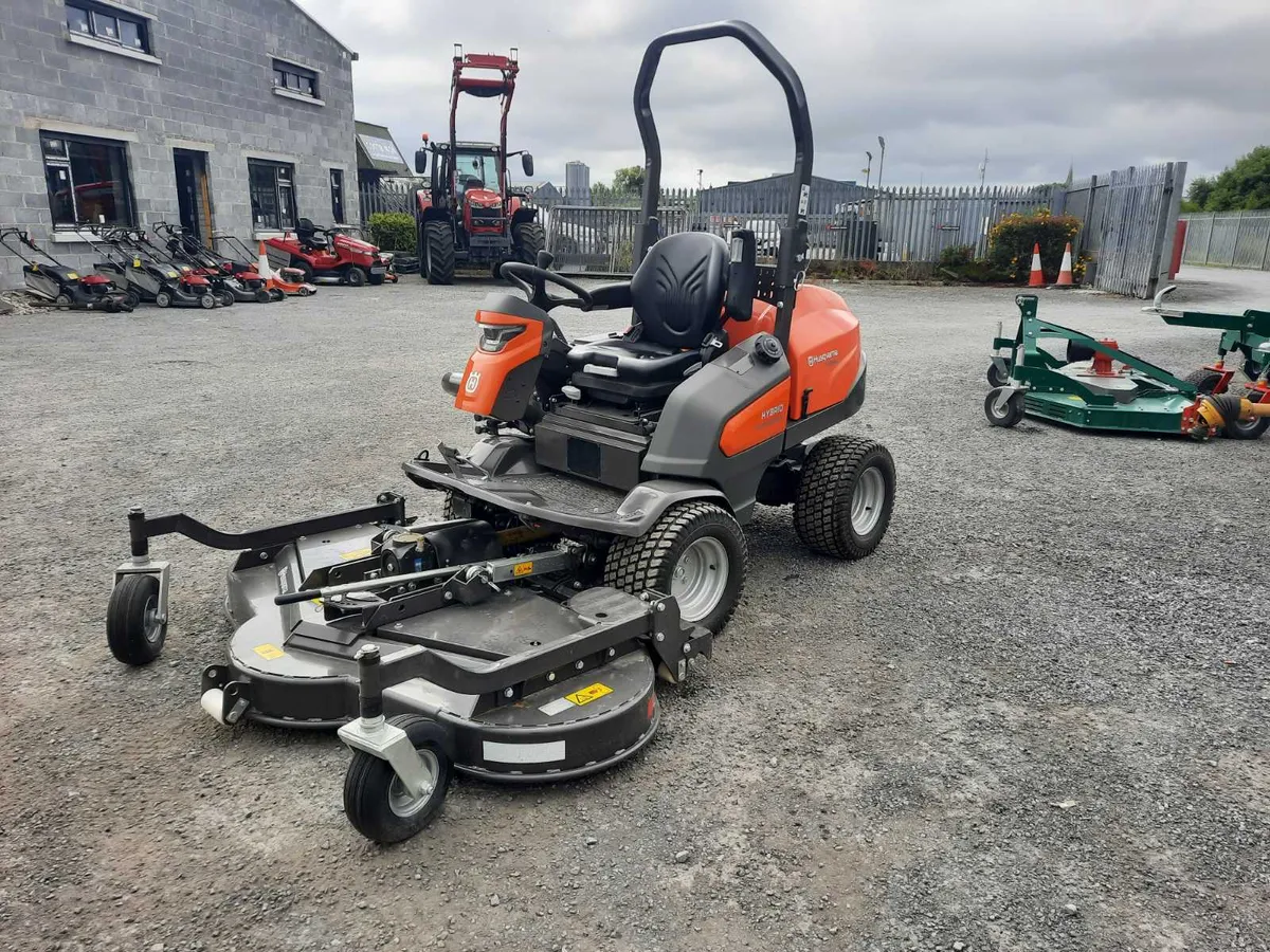 Demo Husqvarna P535hx hybrid mower - Image 4